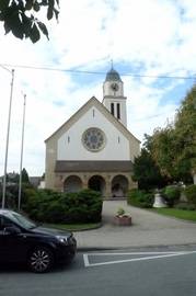 Pfarrkirche Christkönig in Mannheim-Wallstadt