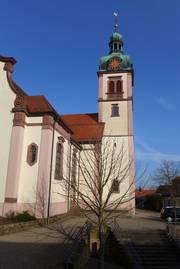 Kath. Pfarrkirche St. Maria in Strümpfelbrunn