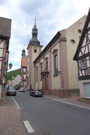 Kath. Alte Kirche St. Laurentius in Freudenberg a. Main