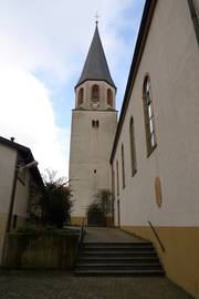 Kath. Pfarrkirche St. Juliana in Malsch b. W.