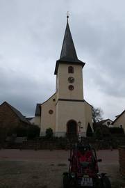 Kath. Pfarrkirche St. Cyriakus in Karlsruhe-Stupferich